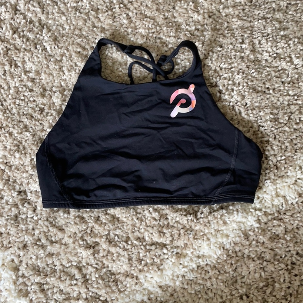 EUC Lululemon Peloton high neck bra